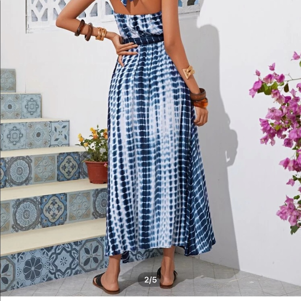 SHEIN Backless and belted, criss cross tie front halter dress